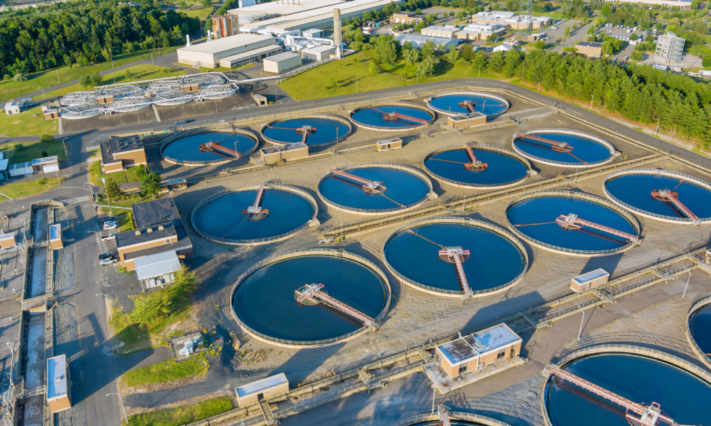 Image showing a large water treatment facility, The water is crystal clear, symbolising the successful reuse of treated wastewater.